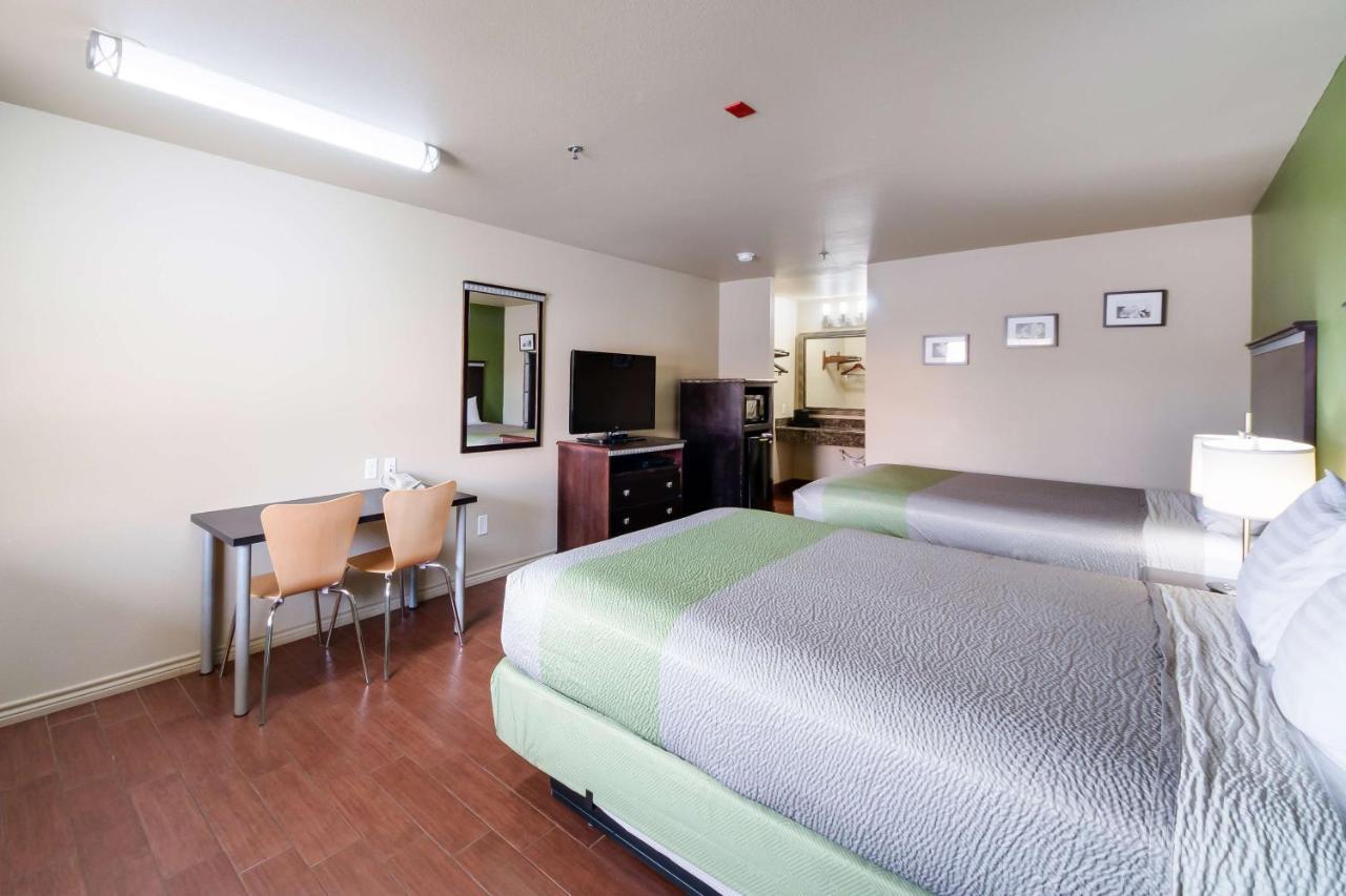 Motel 6 Floresville Ngoại thất bức ảnh