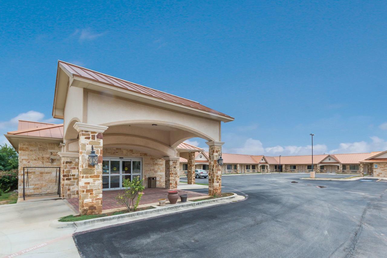 Motel 6 Floresville Ngoại thất bức ảnh