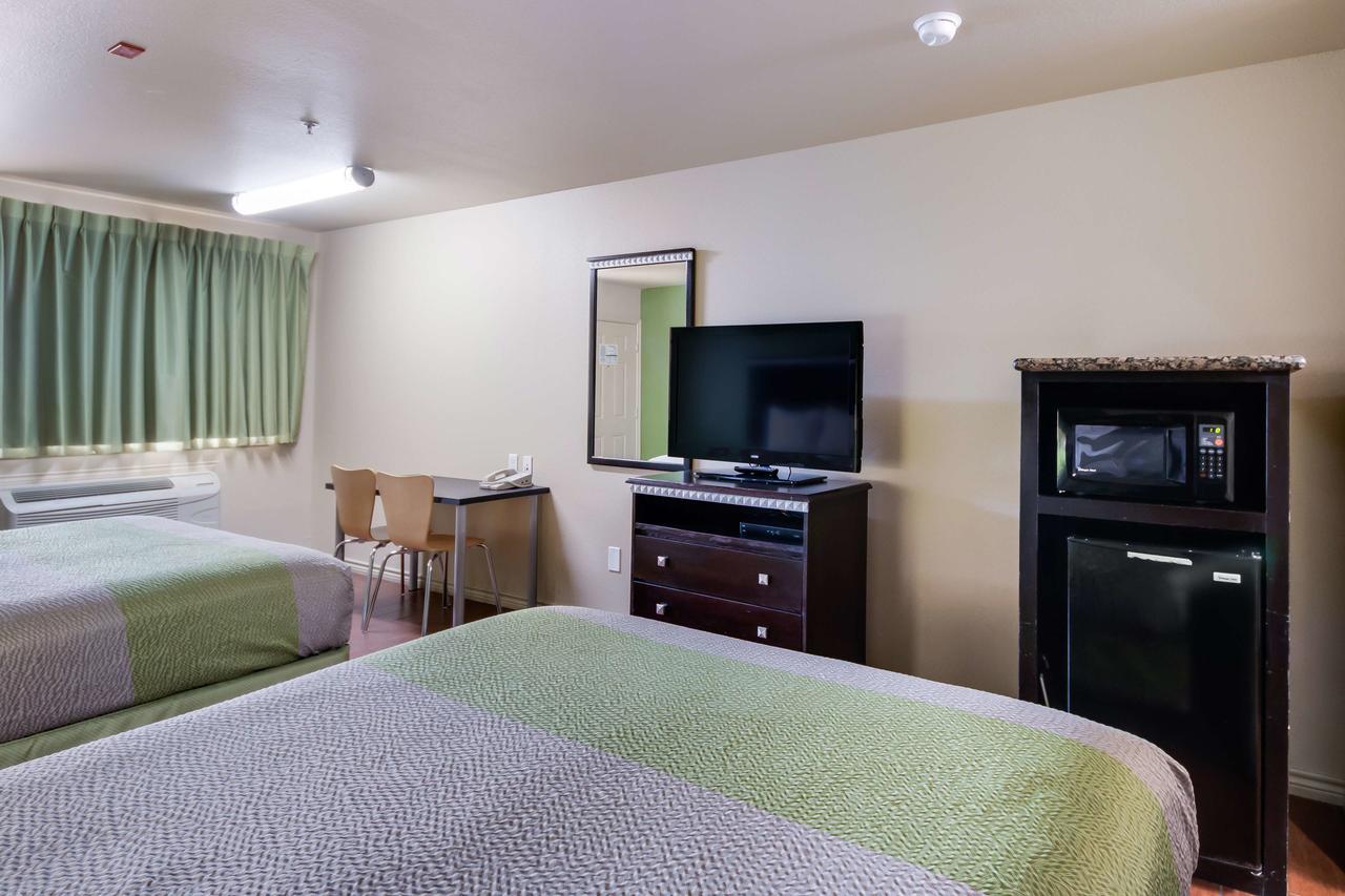 Motel 6 Floresville Ngoại thất bức ảnh