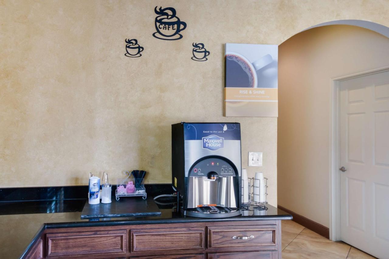 Motel 6 Floresville Ngoại thất bức ảnh
