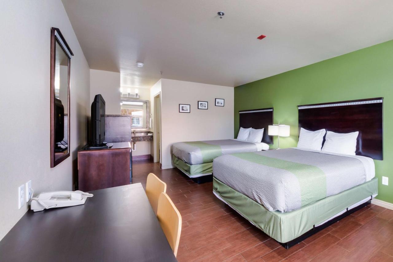 Motel 6 Floresville Ngoại thất bức ảnh